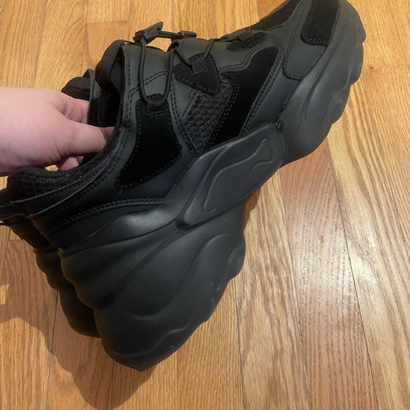 Chunky black running shoes - Zara - Picture 4 of 4